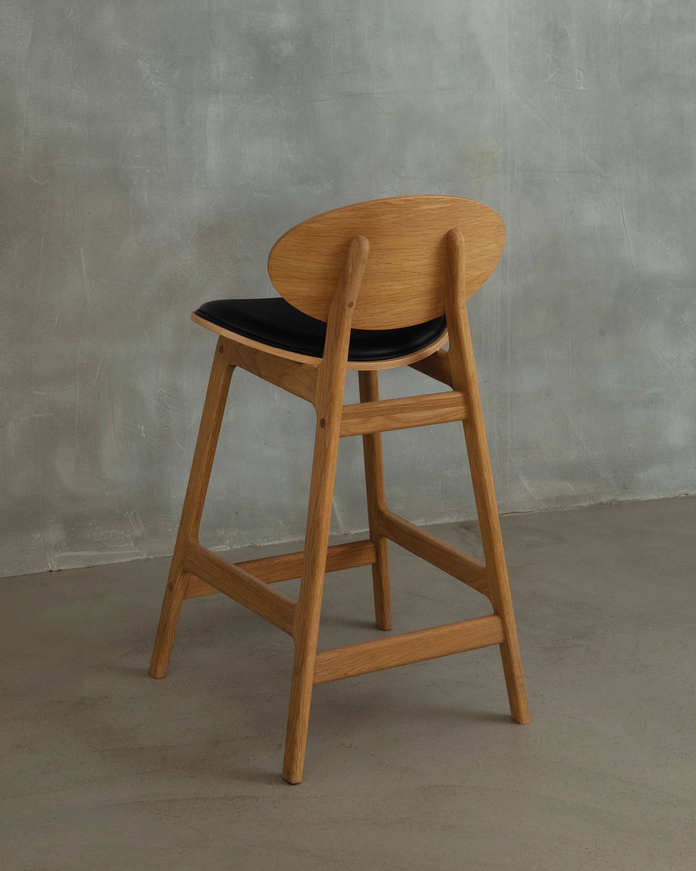 Arna 04 Counter Stool - Image 4