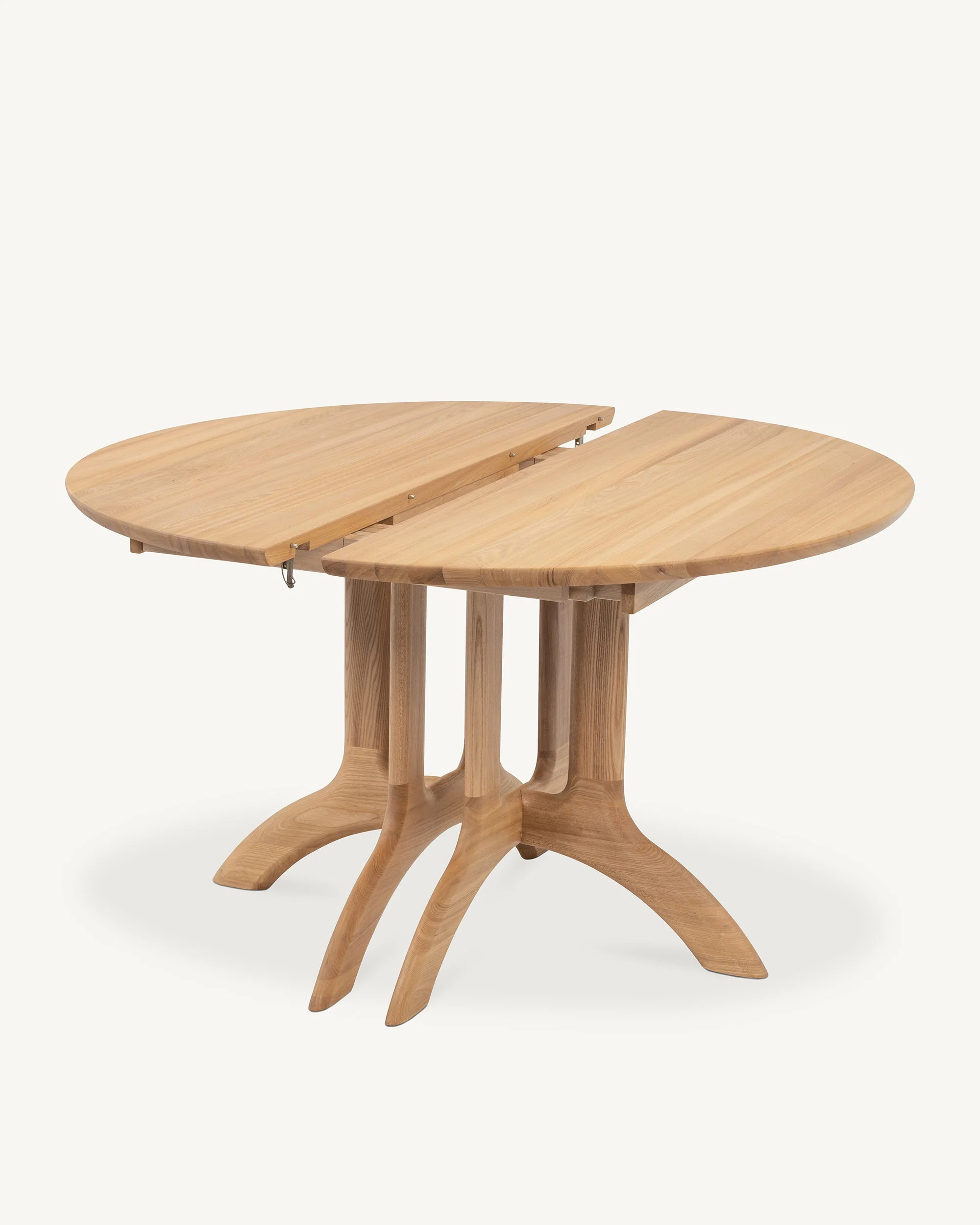 Round Dining Table w/ 2 Extensions - Image 13