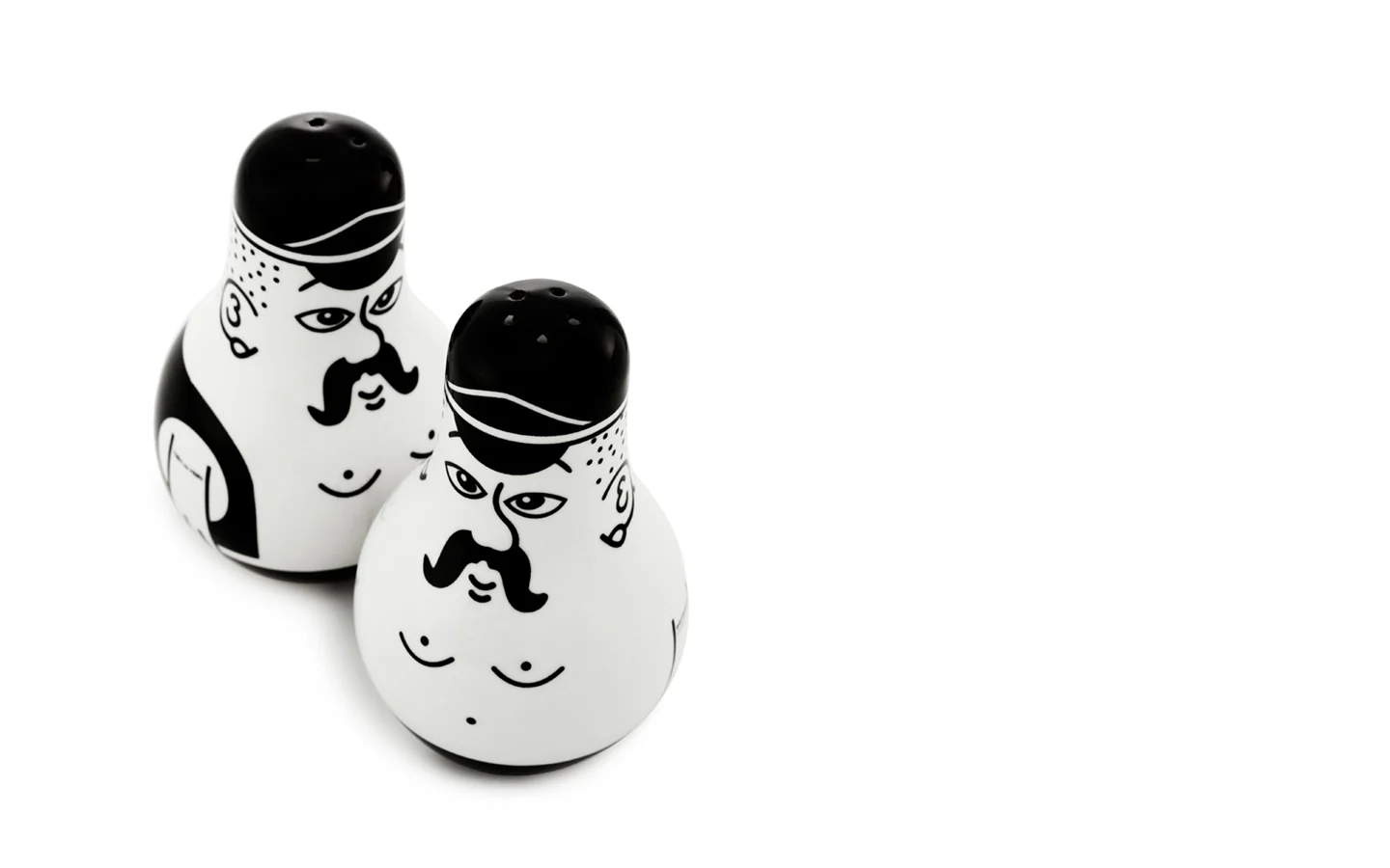Normann Copenhagen Friends Salt & Pepper Set - Image 4