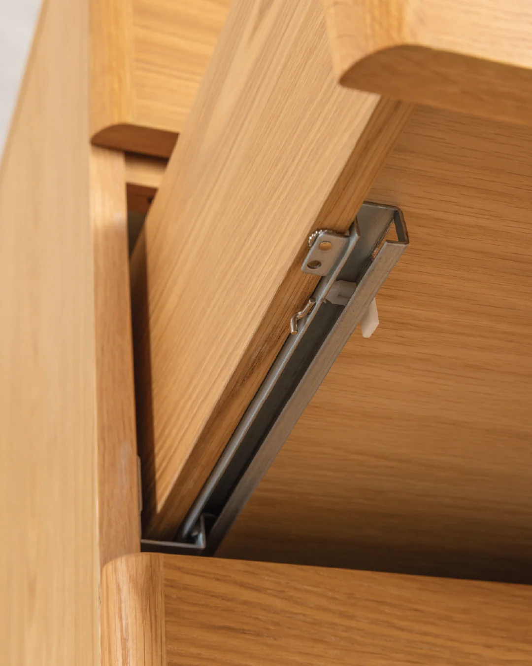 Orrma Wide Chest of 4 Drawers - Image 5