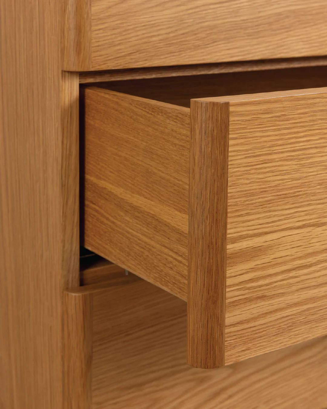 Orrma Wide Chest of 4 Drawers - Image 6